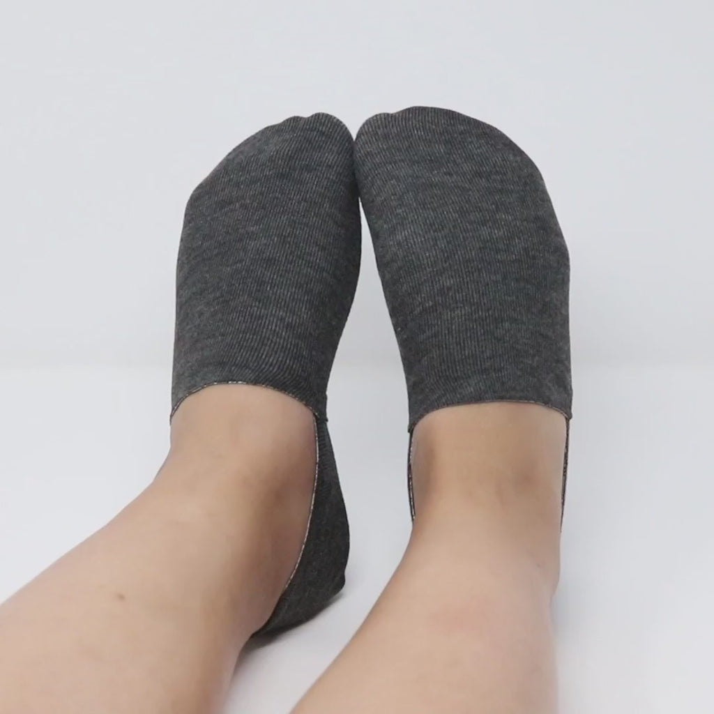 Holiday No Show Cushion Lounge Socks with Grippers