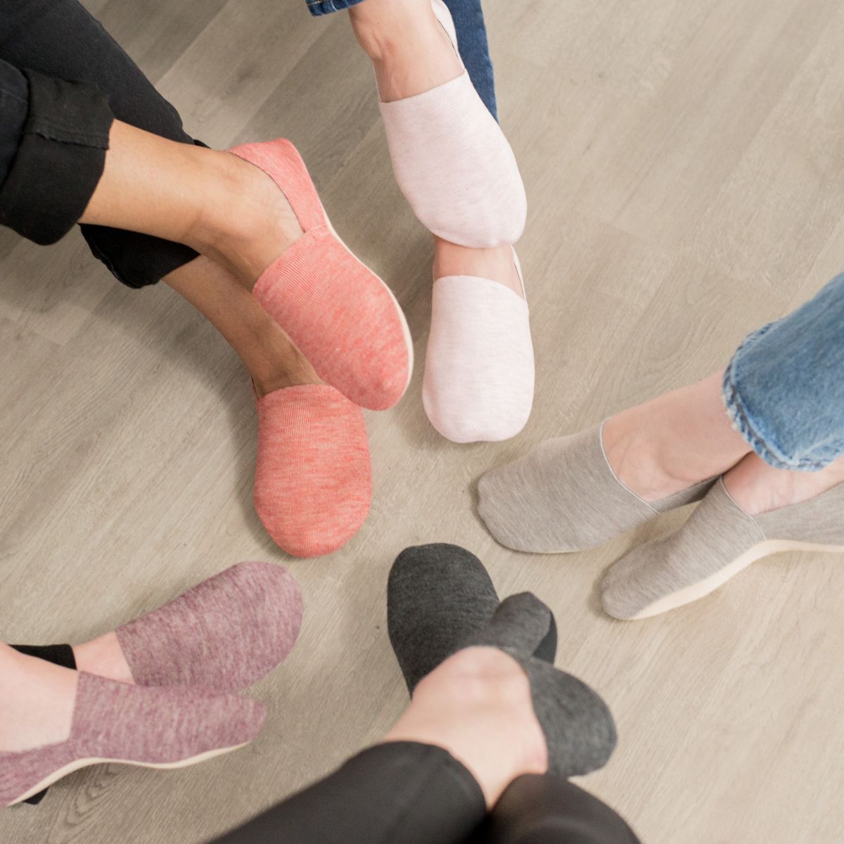No Show Cushion Lounge Socks with Grippers